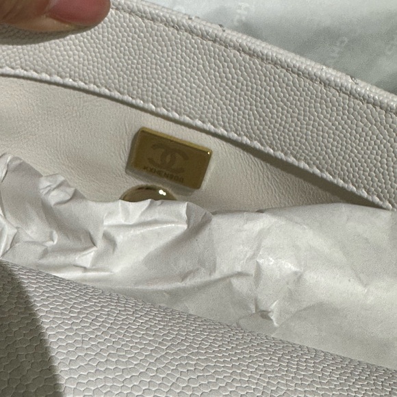Authentic chanel bag - Picture 7 of 9